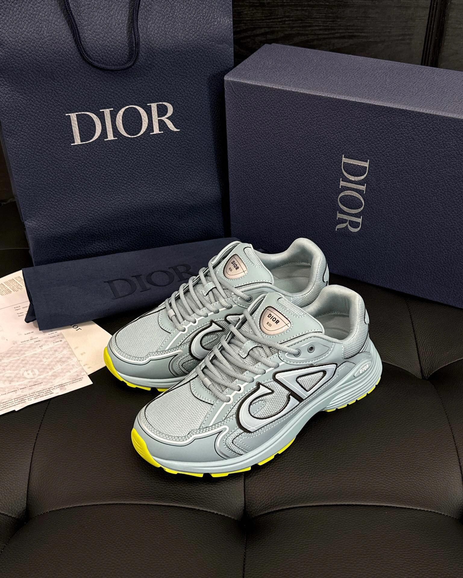 D*or sneakers