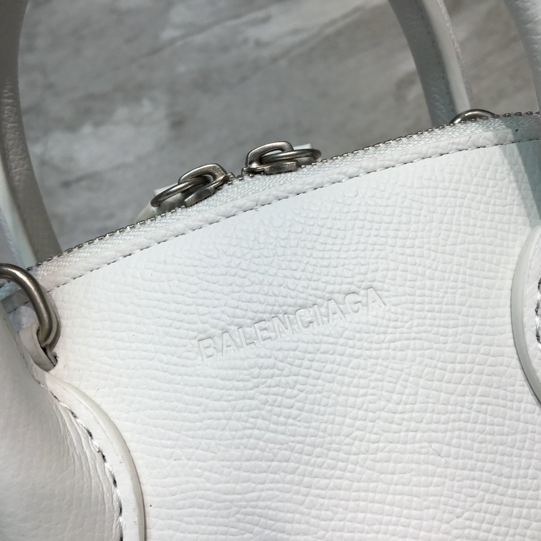 Ba*len*cia*ga shell bag-18*14*8cm