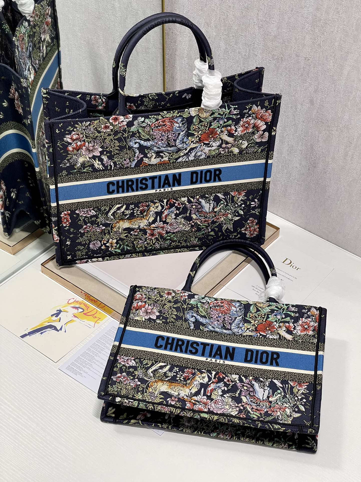 D*or book tote
