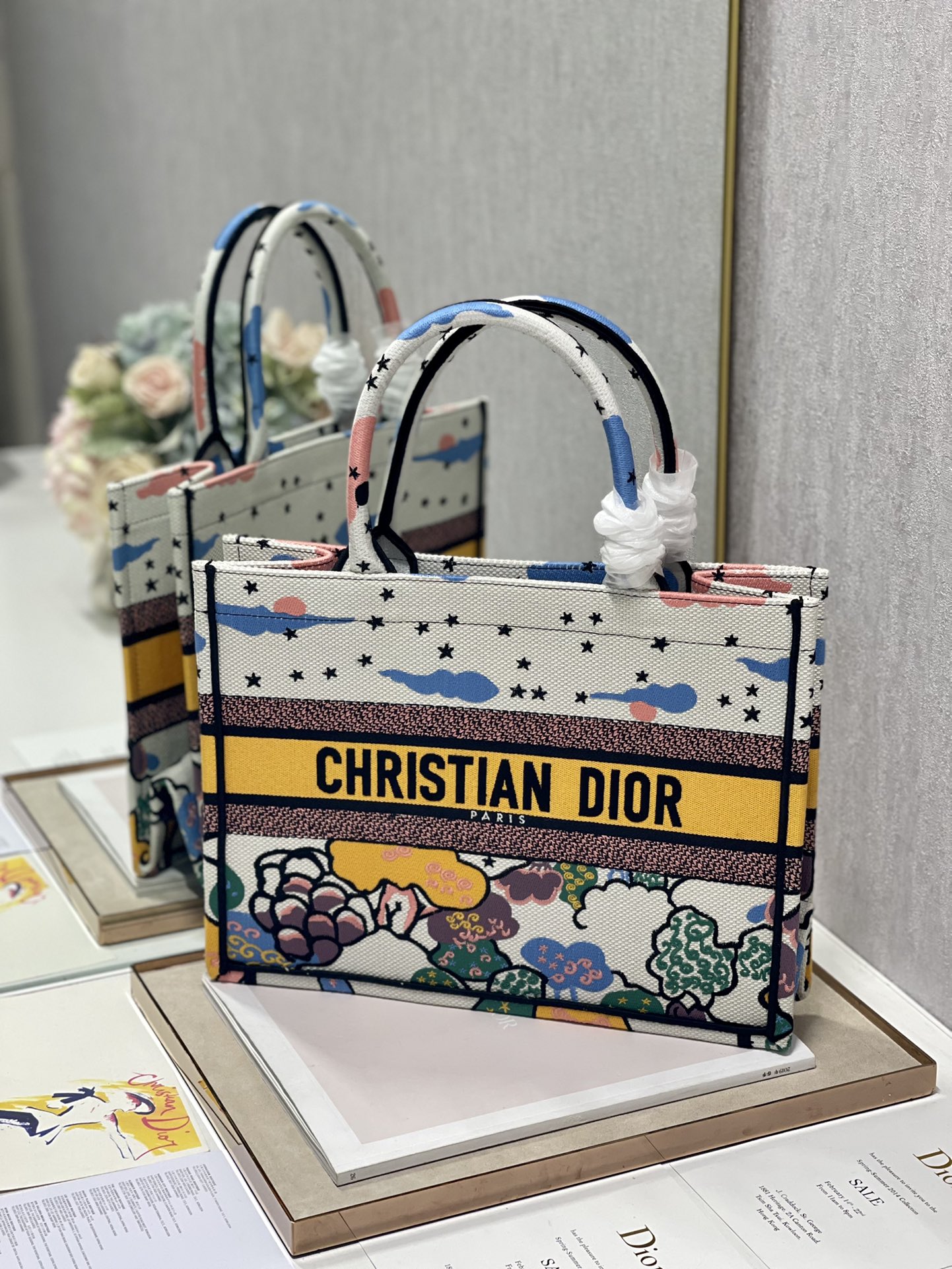 D*or small book tote-36.5cm