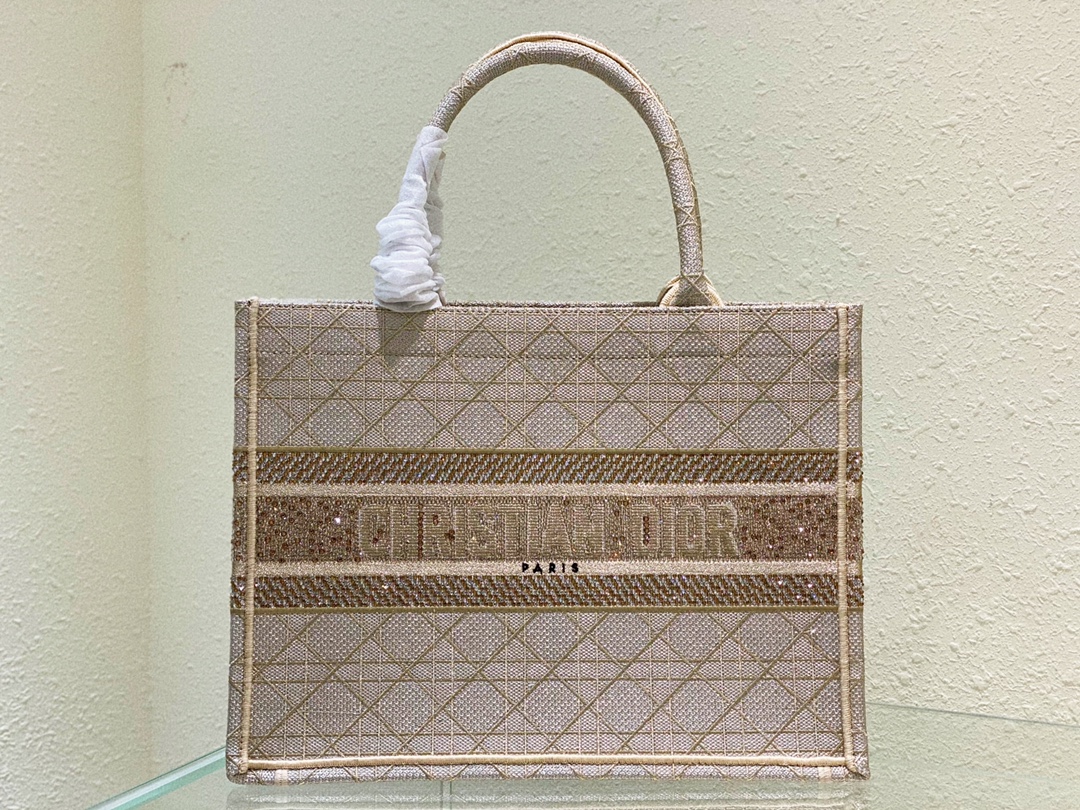 D*or small book tote-36.5cm