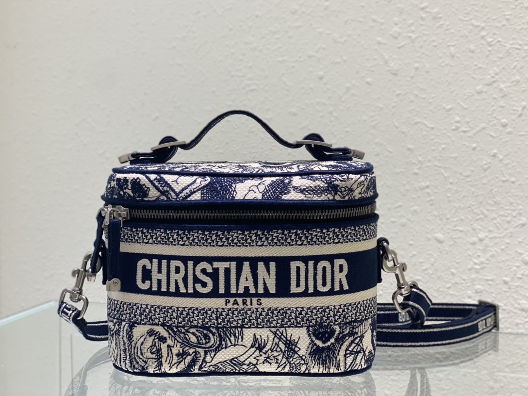 D*or cosmetic bag-18*.5*13*10.5cm