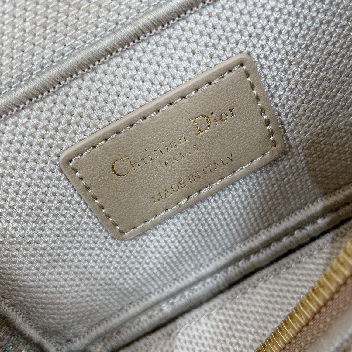 D*or oblique cosmetic bag-18.5*13*10.5cm