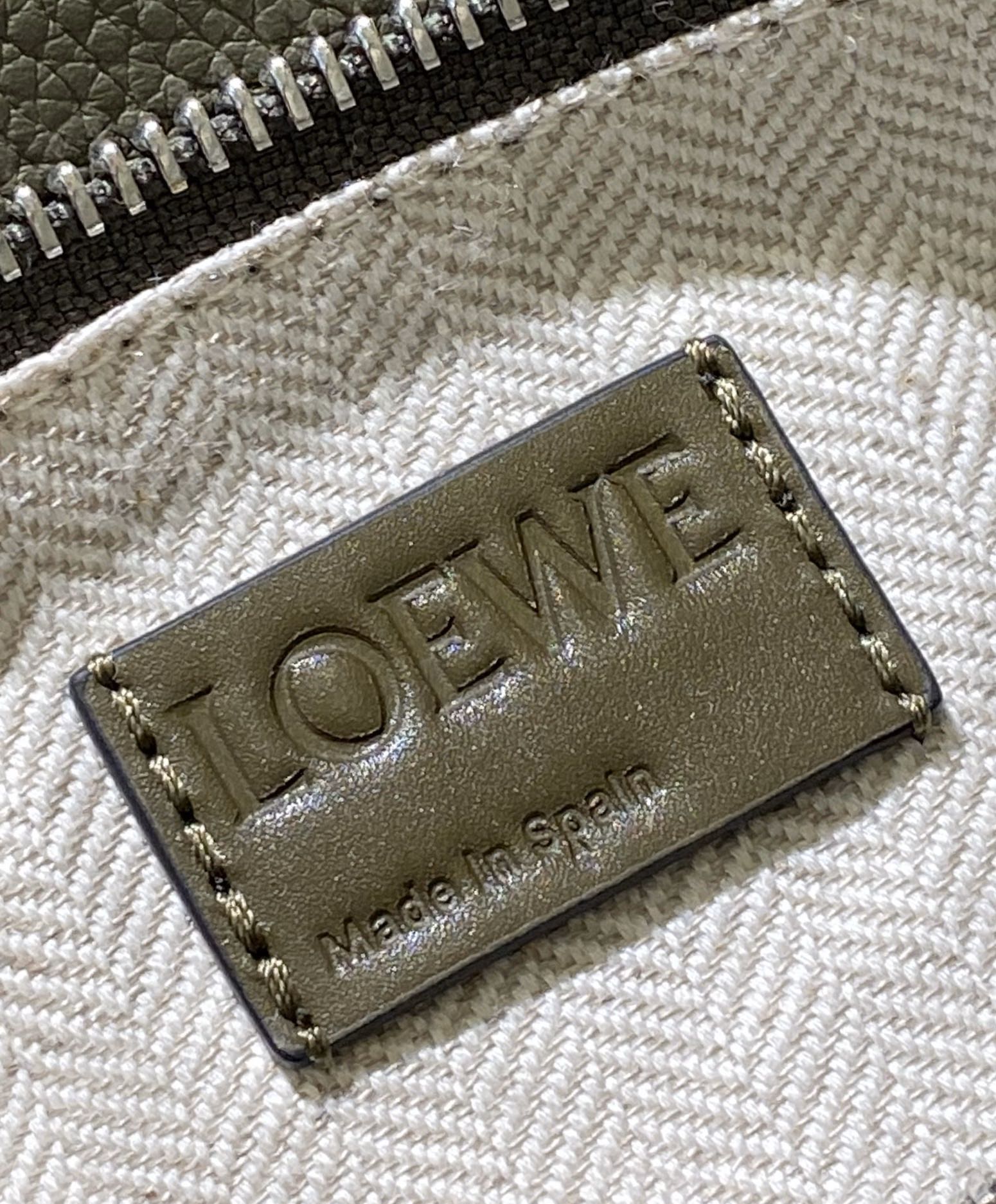 L0ew* puzzle small bag-24*10*14cm