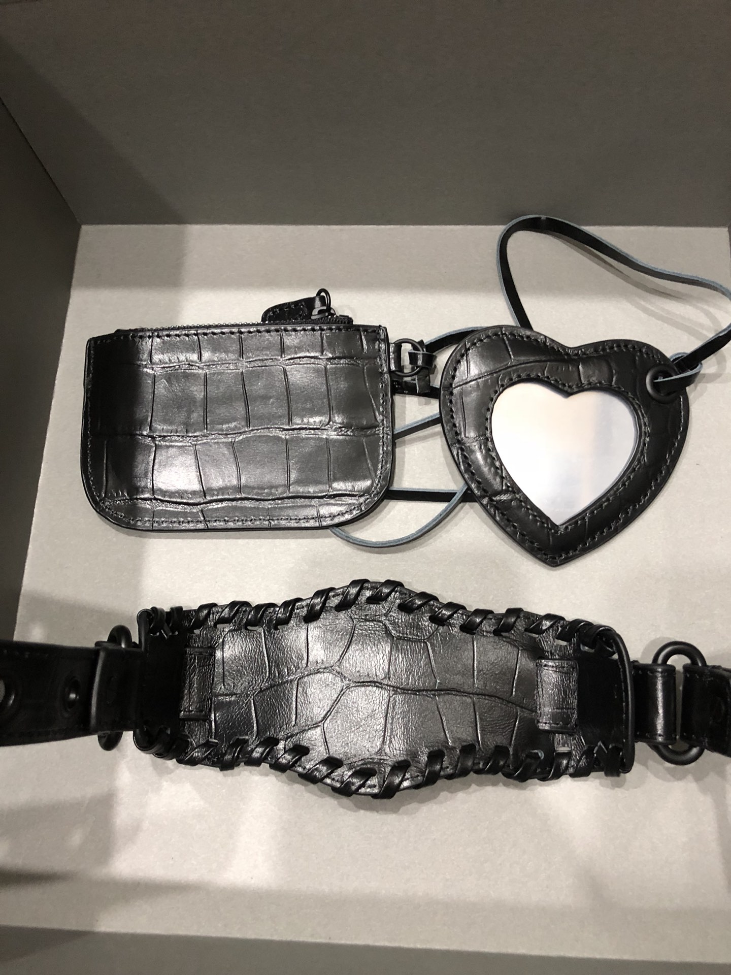 Balenciag Le Cagole Handbags-Crocodile-33*16*8CM