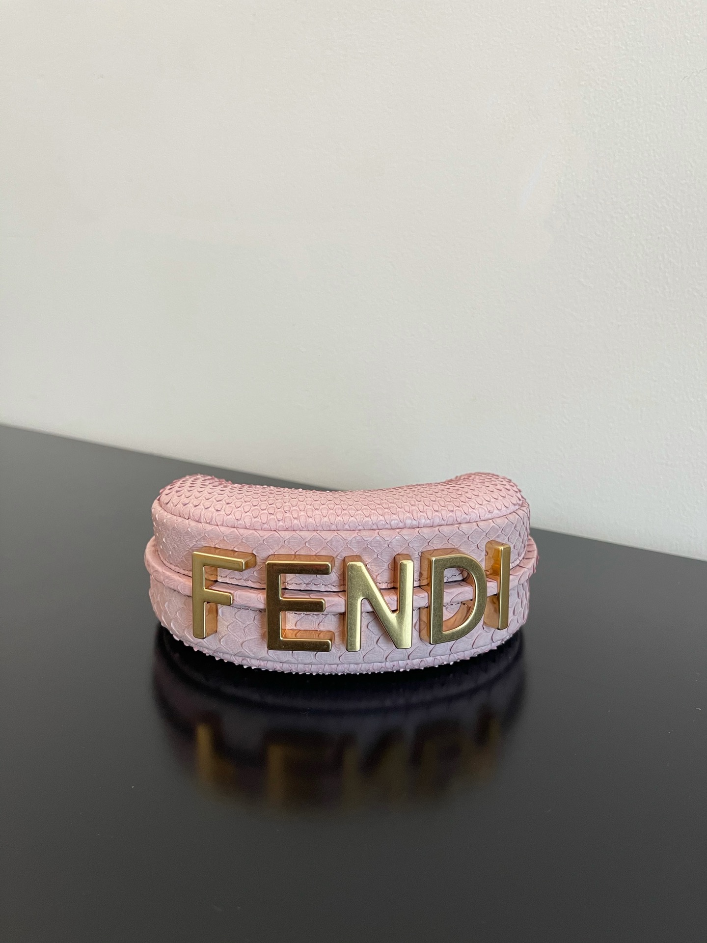 F**di praphy-16.5x14x5cm