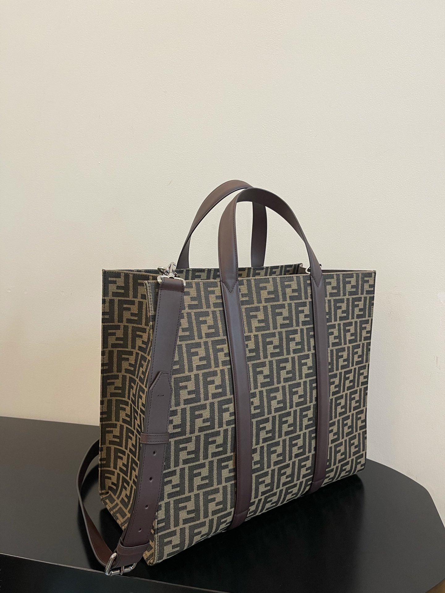 F**di tote-41x35x19cm