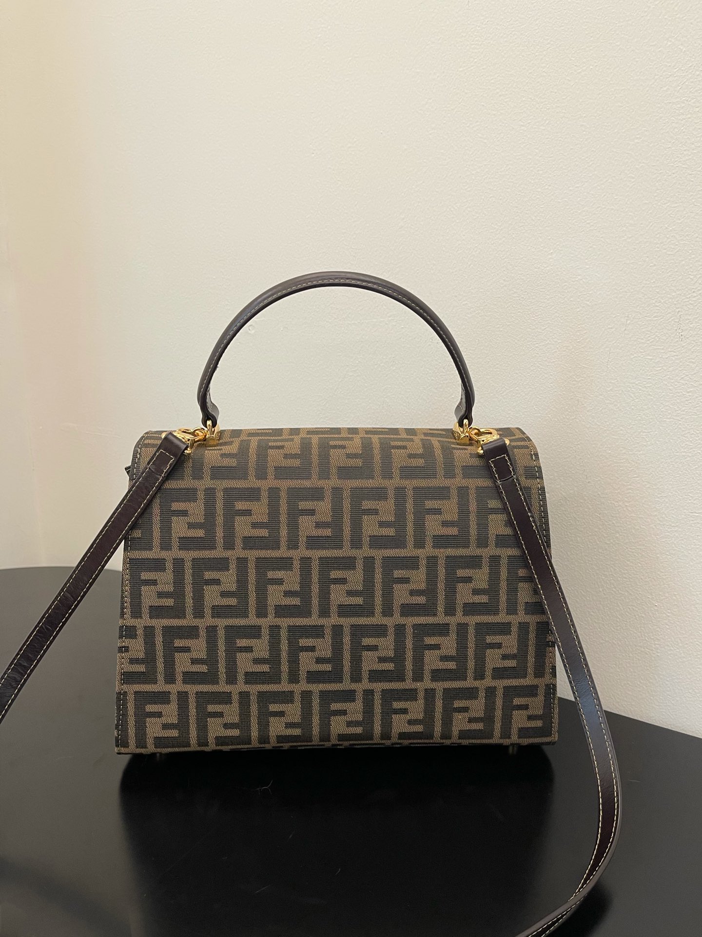 F**di vintage handbags-29x22x11cm