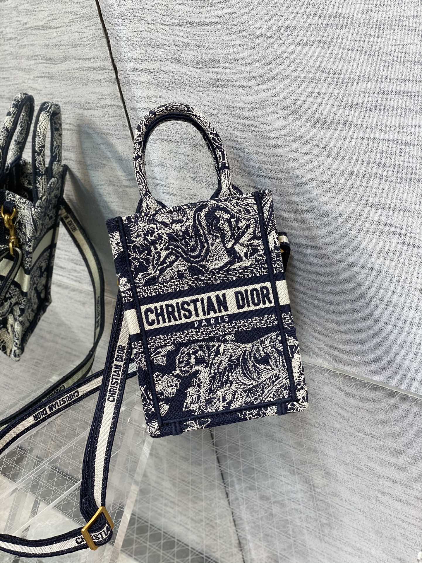 D*or mini book tote-13.5*5*18cm