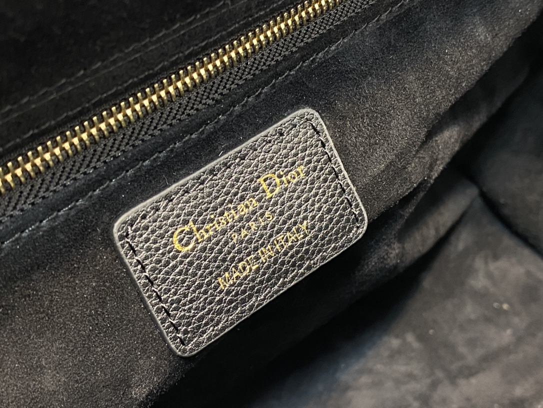 lady D*or-32*25*11cm