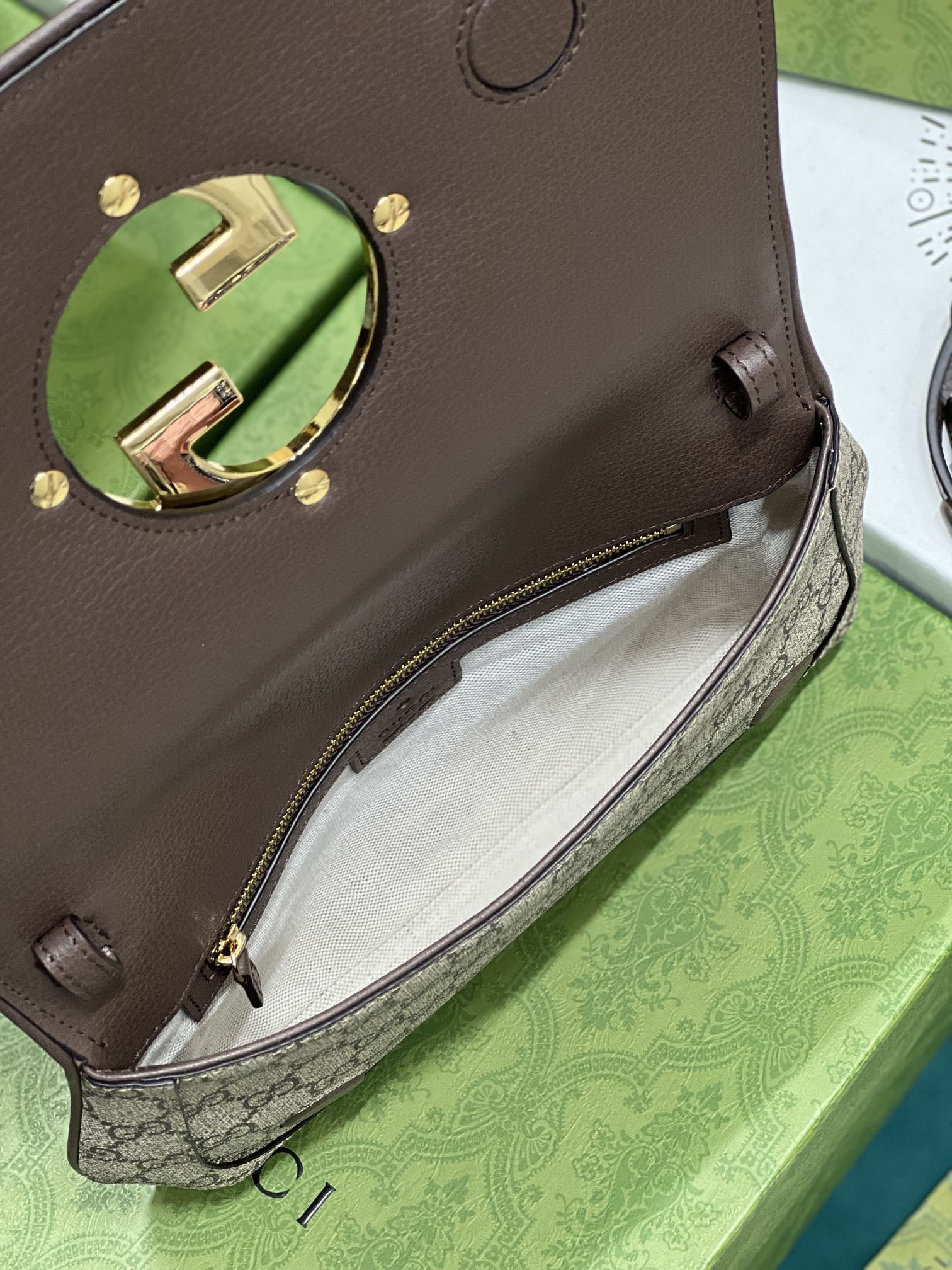 G*u*i blondie shoulder bag-28*16*4cm