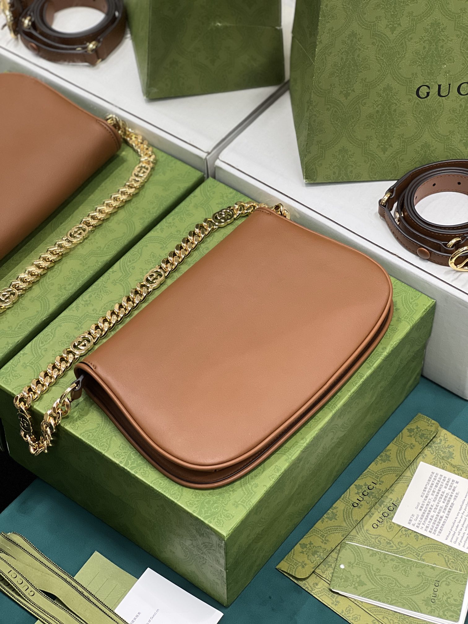 G*u*i blondie shoulder bag-28*16*4cm