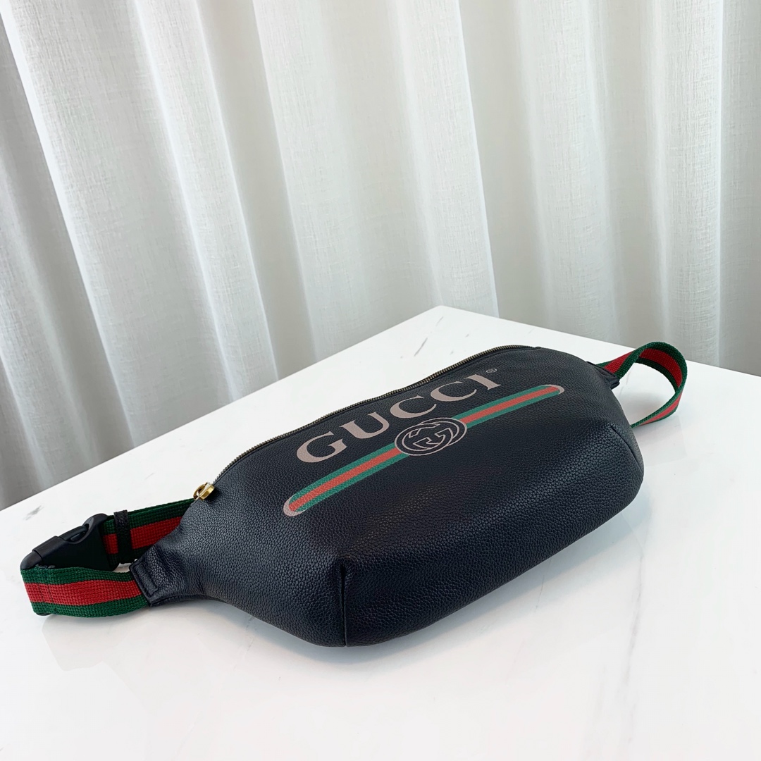 G*u*i waist bag-28×18×8cm