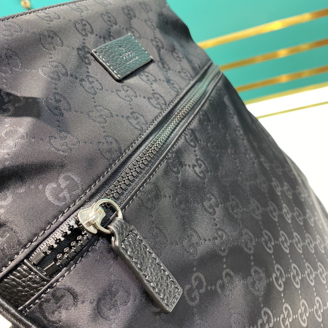 G*u*i crossbody bag-31*33*2cm