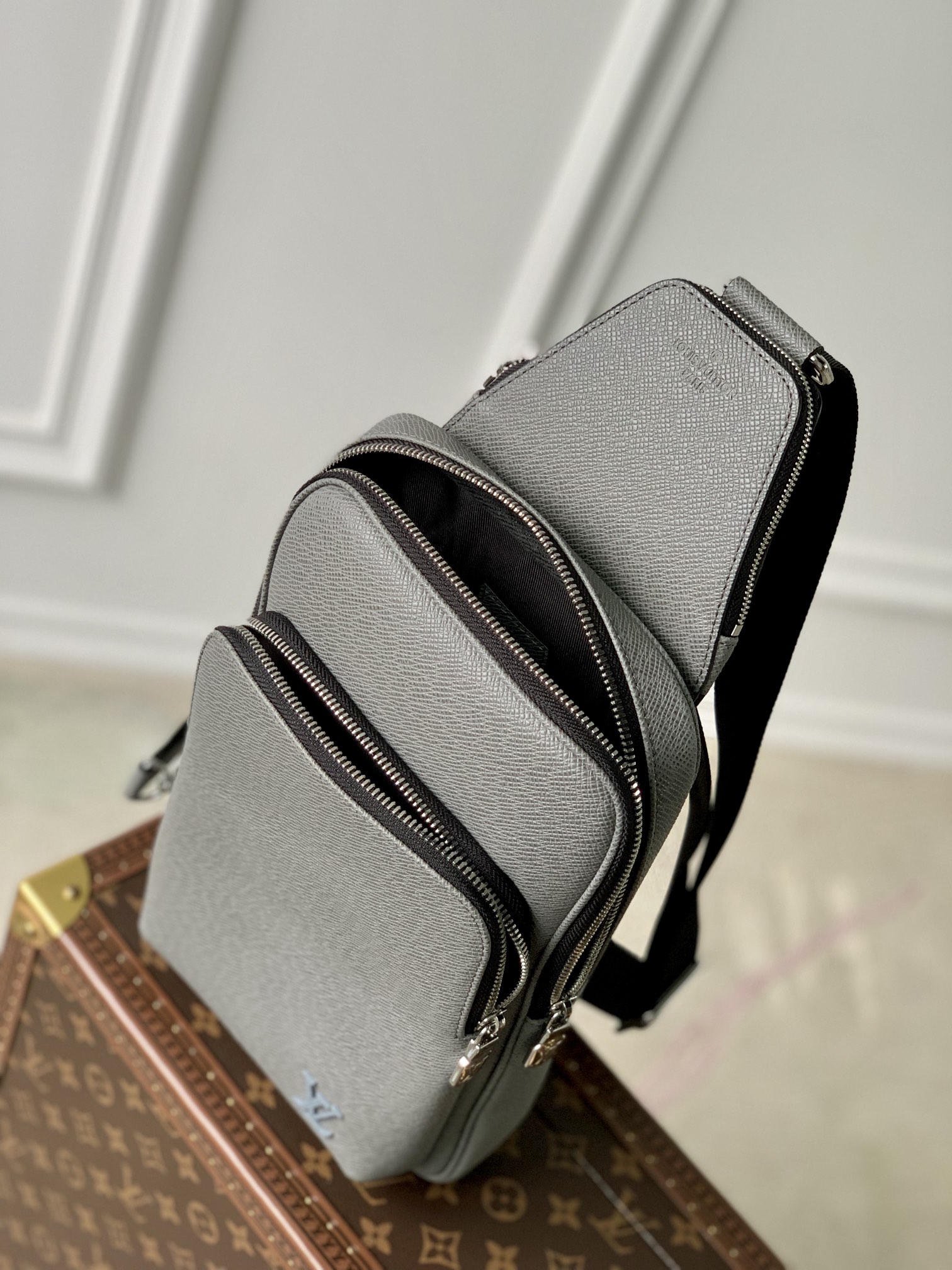 l0*is V*t0n damier graphite avenue bag-20 *31 x*10cm
