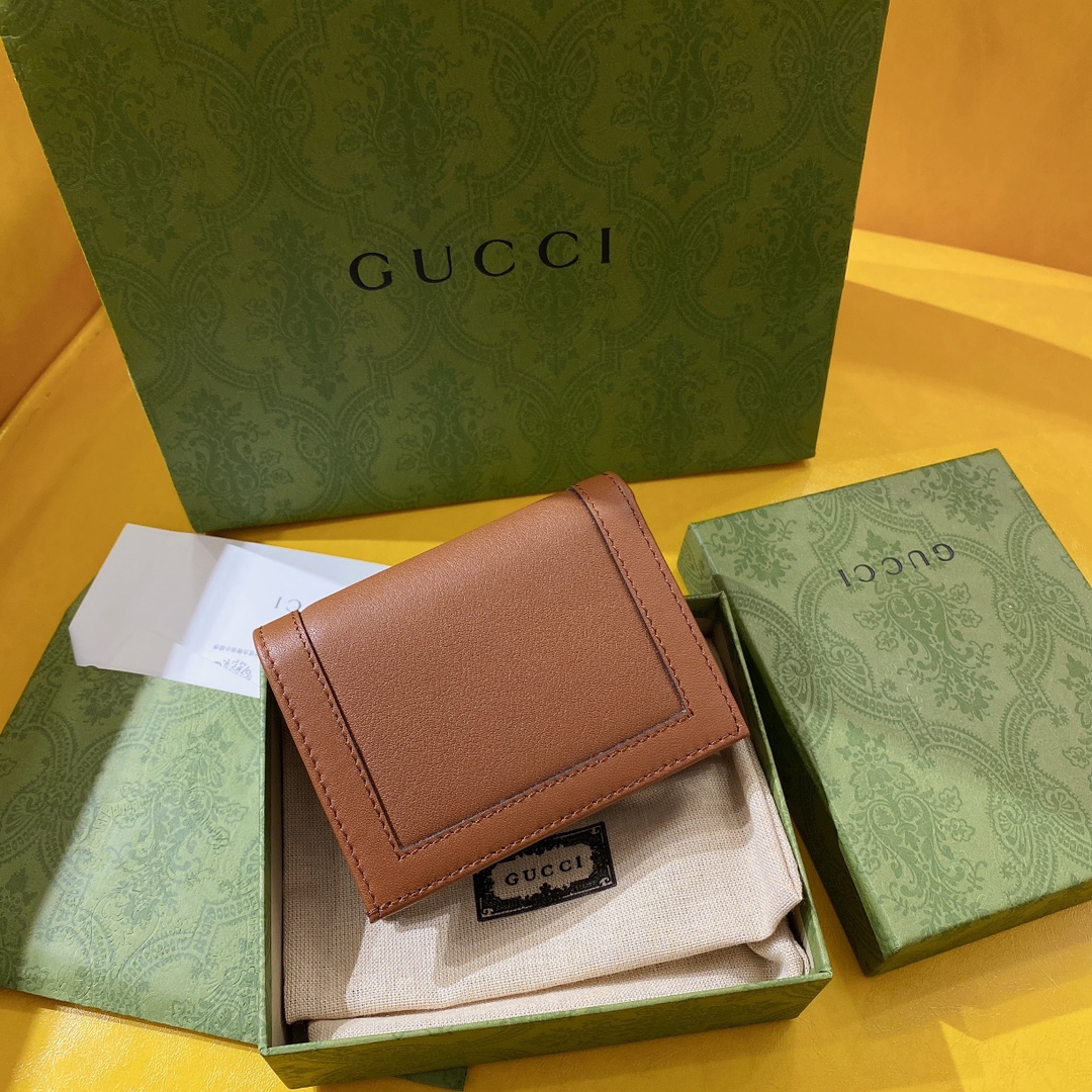 G*u*i wallet-11*8* 2.5cm
