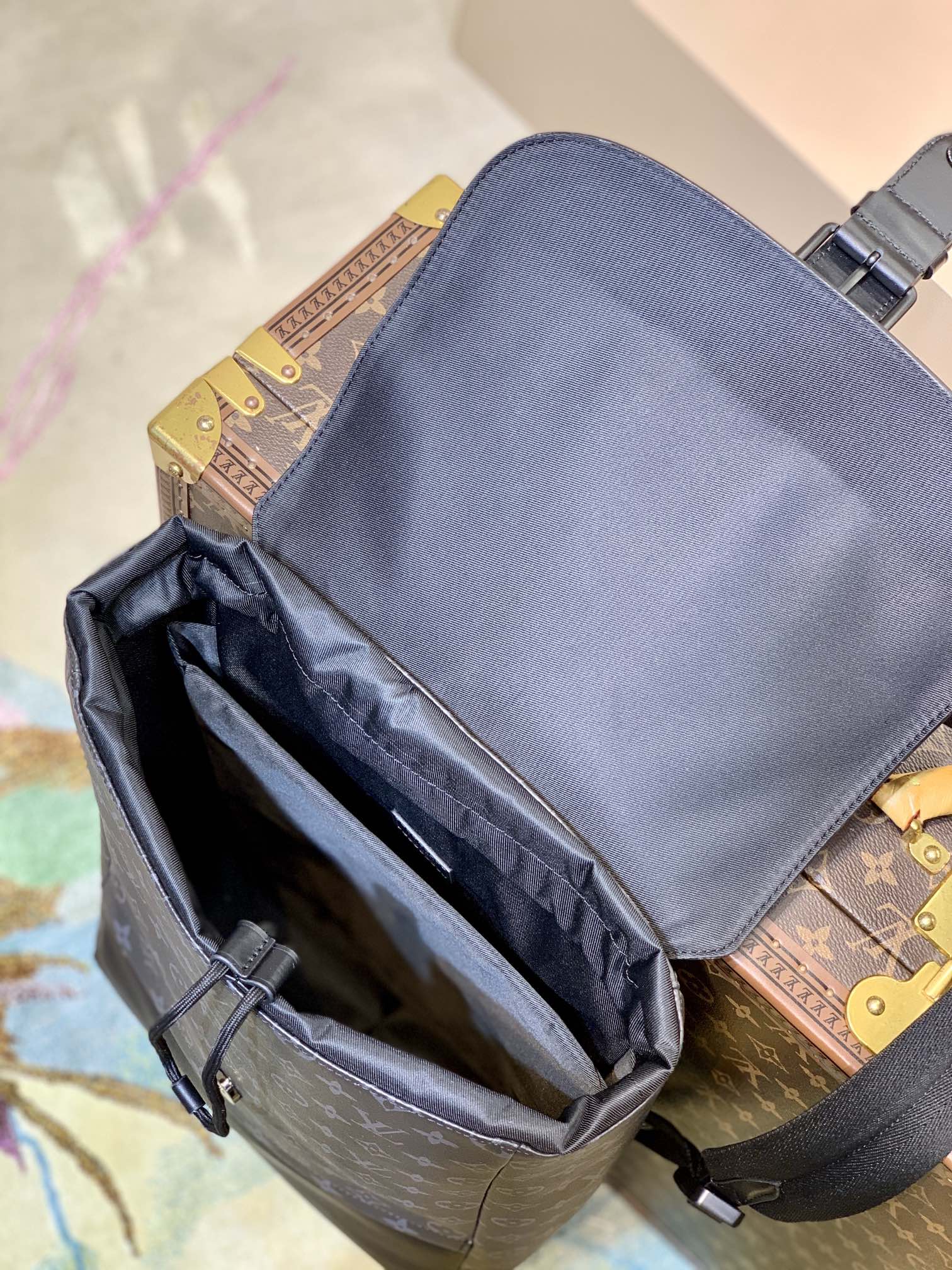 l0*is V*t0n m45913 saumur backpack-27*42*13cm