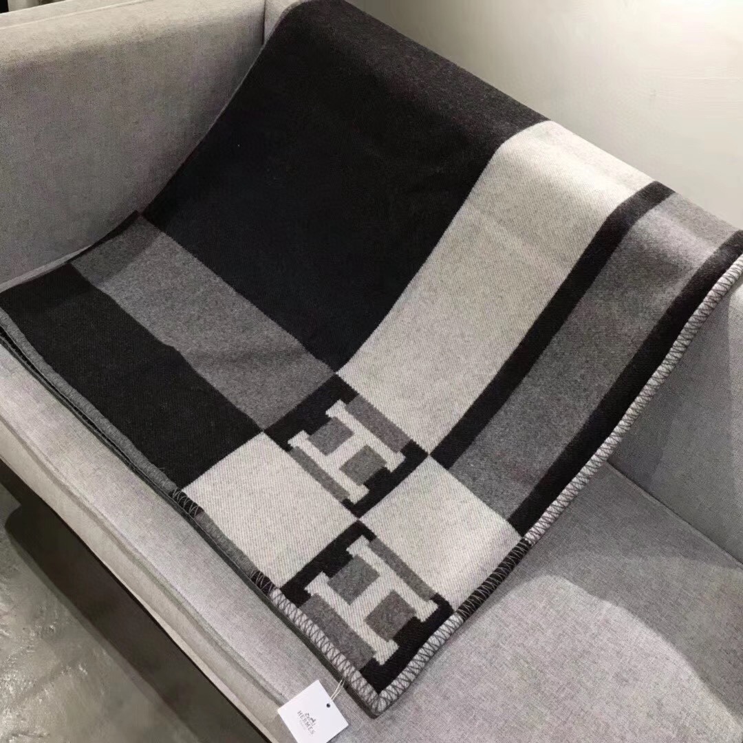 H**mes blankets-180*140cm