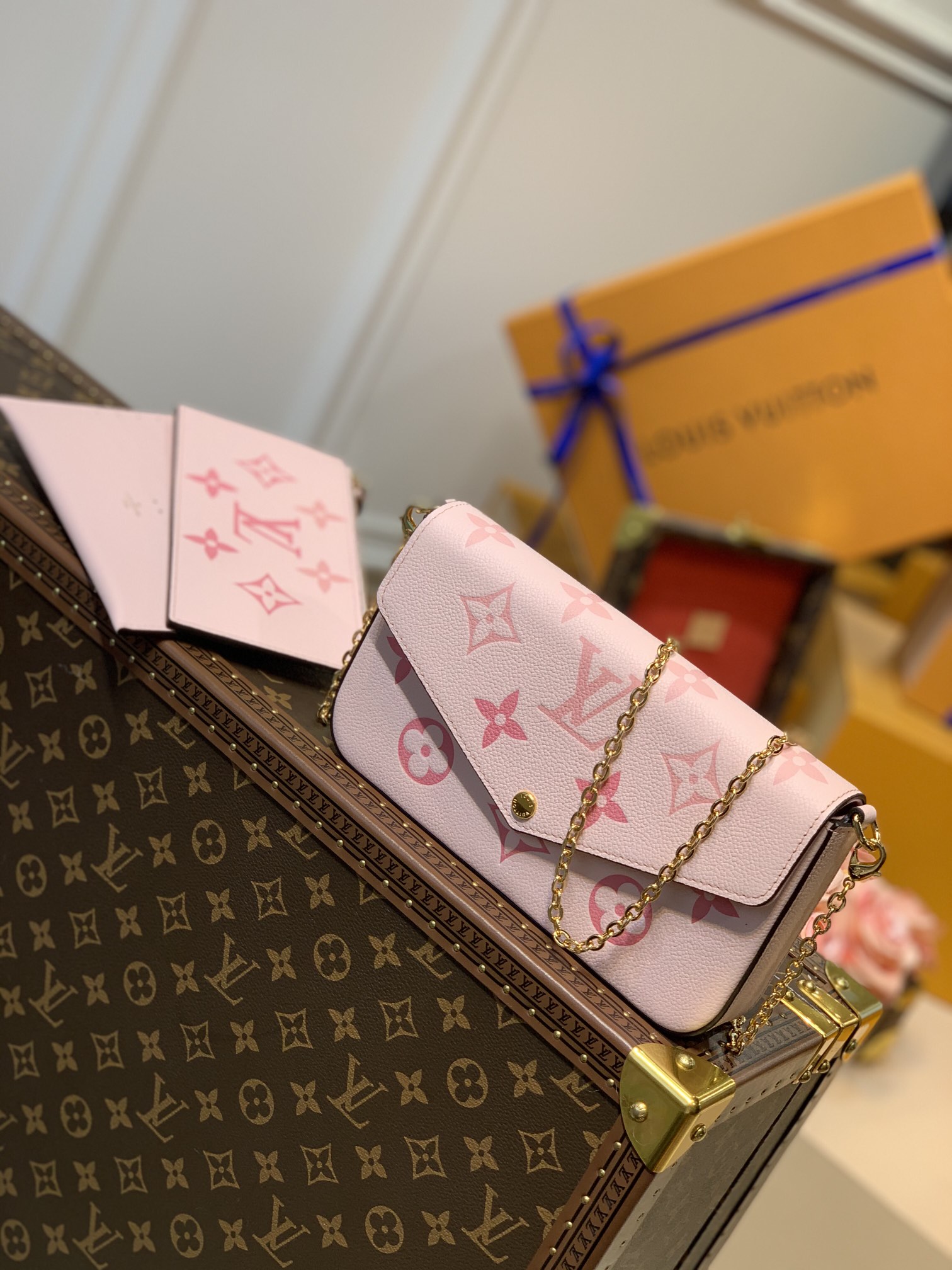 l0*is V*t0n pochette félicie wallet -21*12*3cm