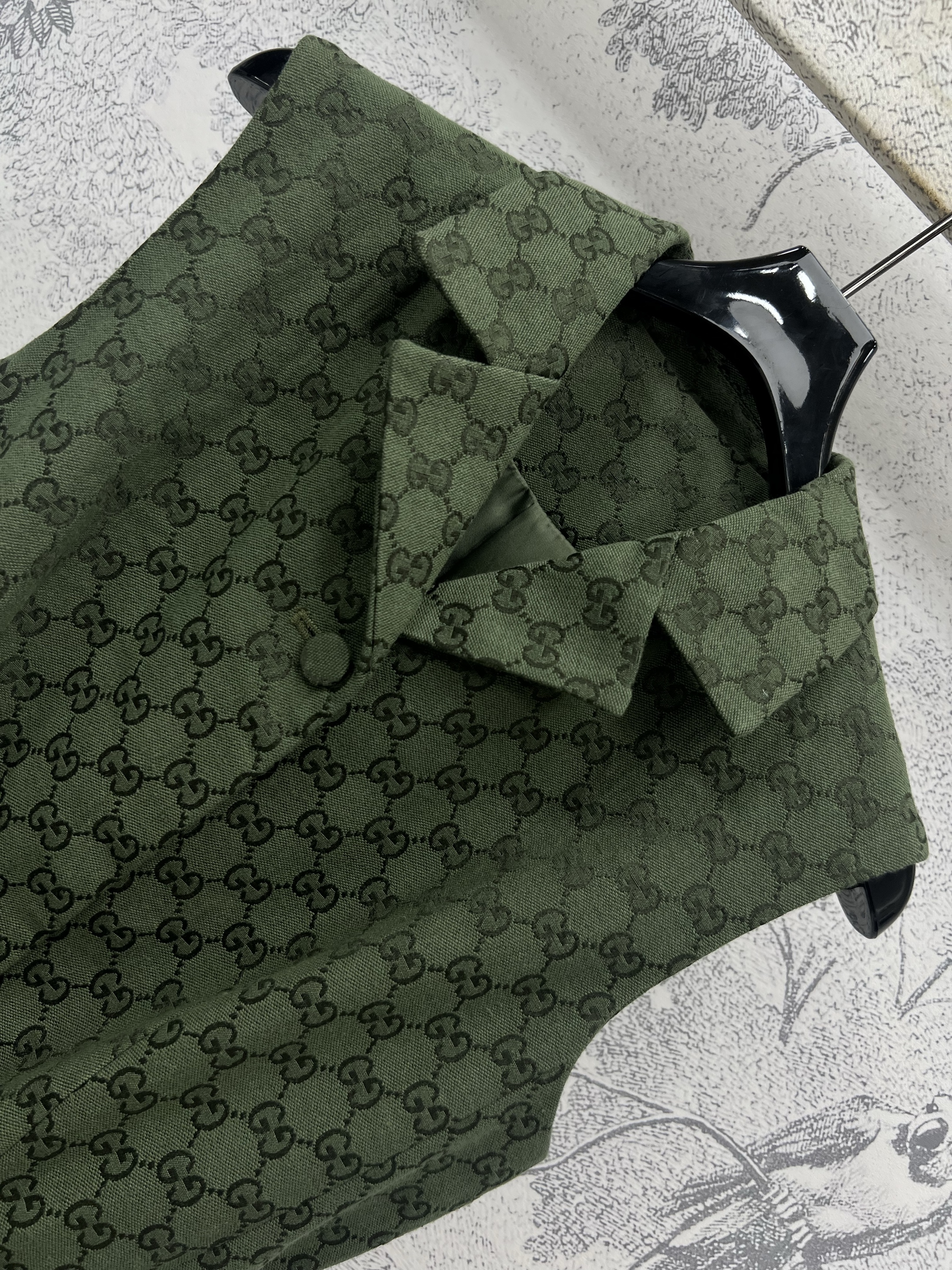 Gv*c green gg jacquard sleeveless waistcoat