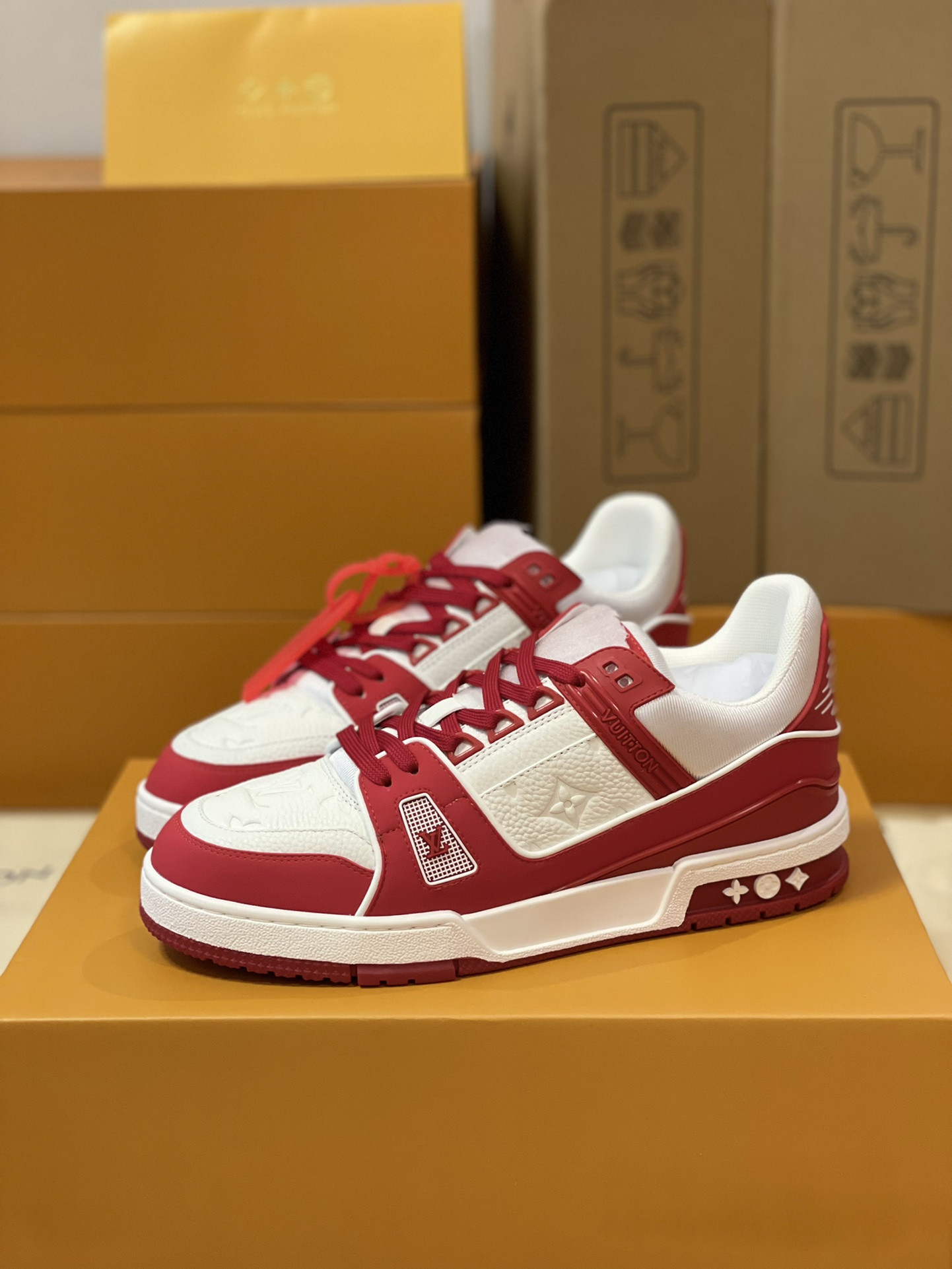 l0*is V*t0n trainer sneakers(eu35-eu46)