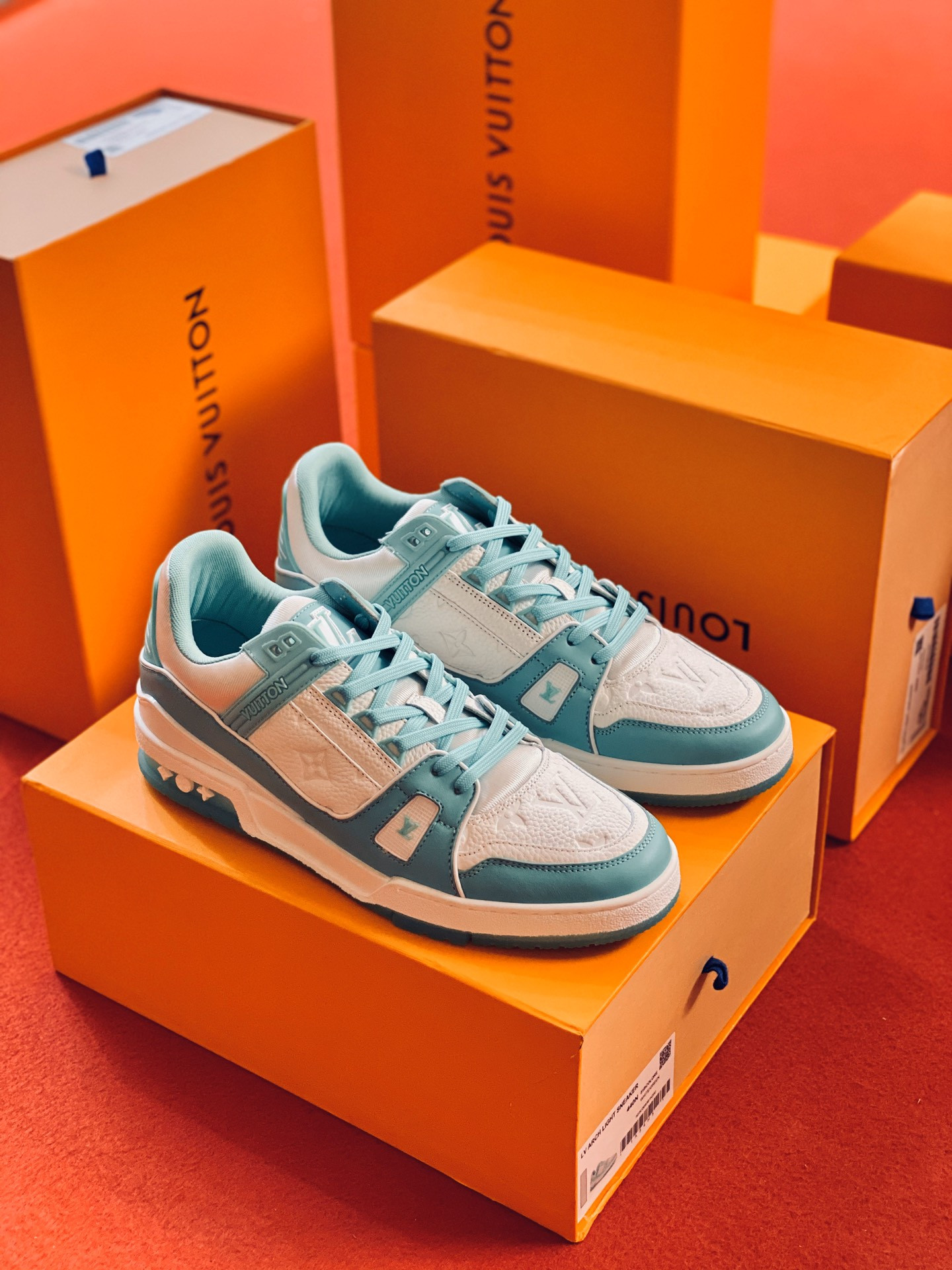 l0*is V*t0n sneakers(eu39-eu45)