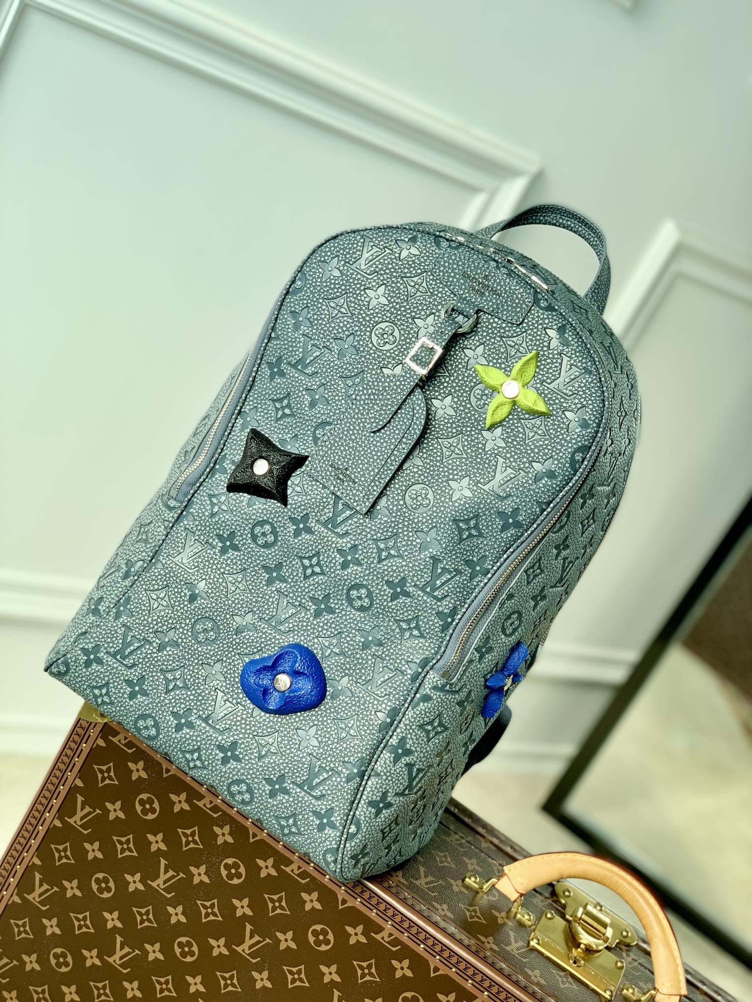 l0*is V*t0n ellipse backpack-31*44*17cm
