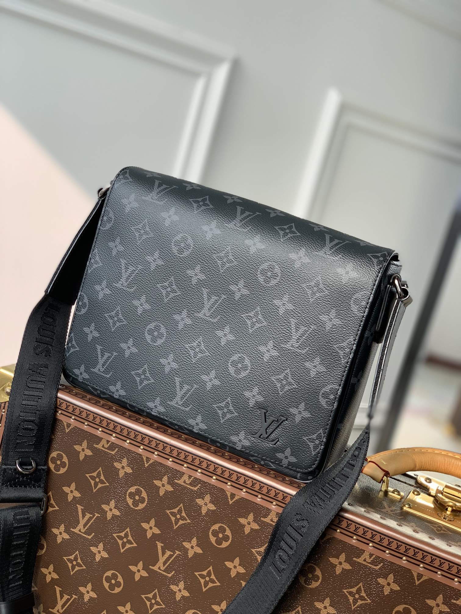 l0*is V*t0n district messenger bag-m46255-26*20*7cm