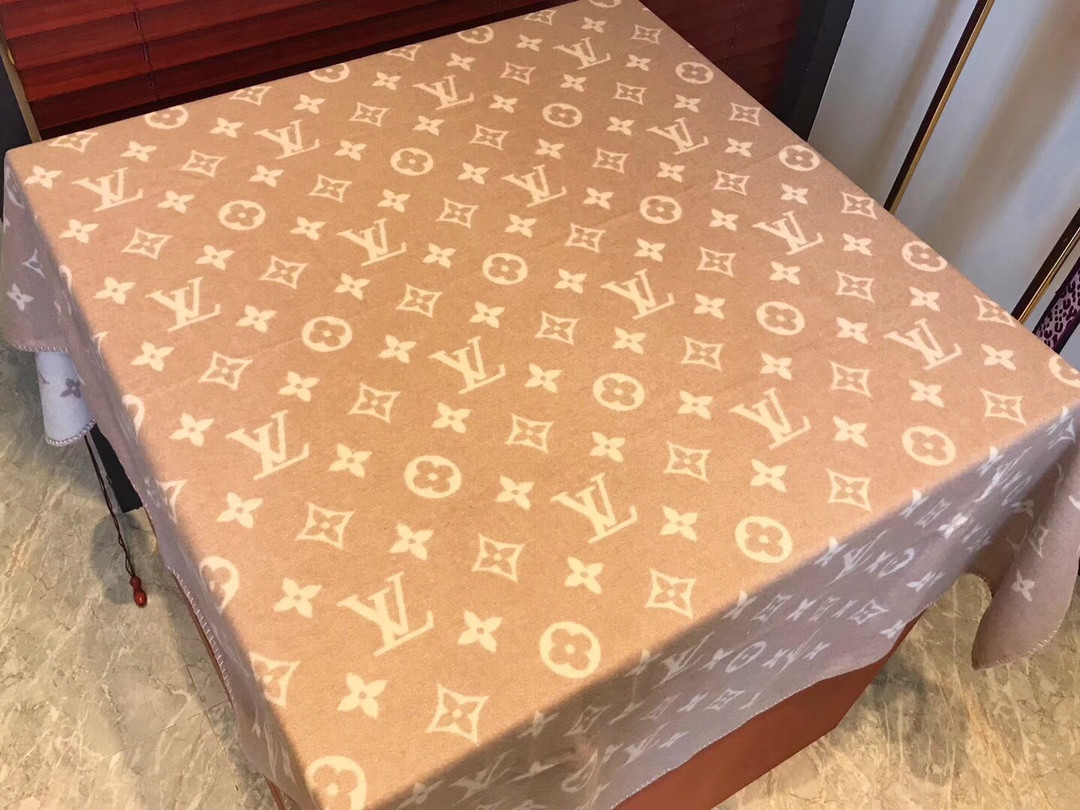 l0*is V*t0n blankets-150*200cm
