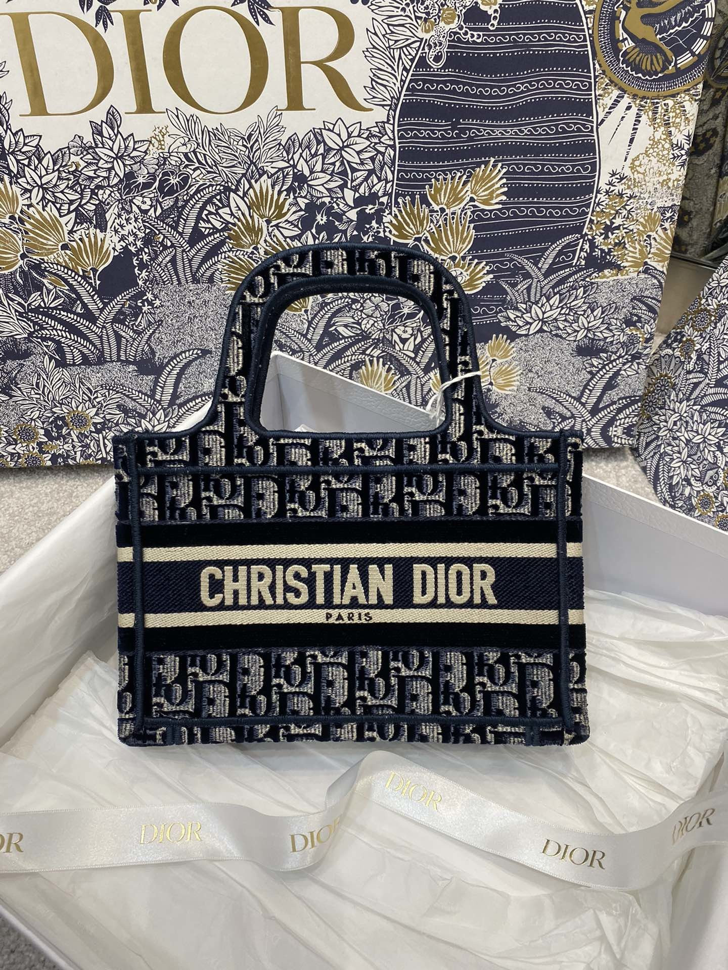 D*or mini book tote-23*17*7cm