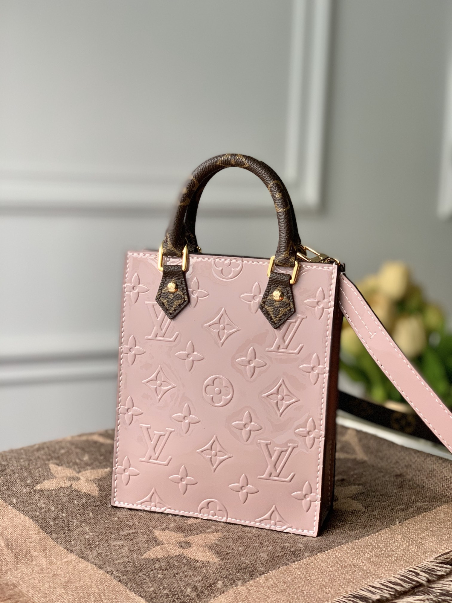 l0*is V*t0n petie sac plat tote-17*14*5.5cm