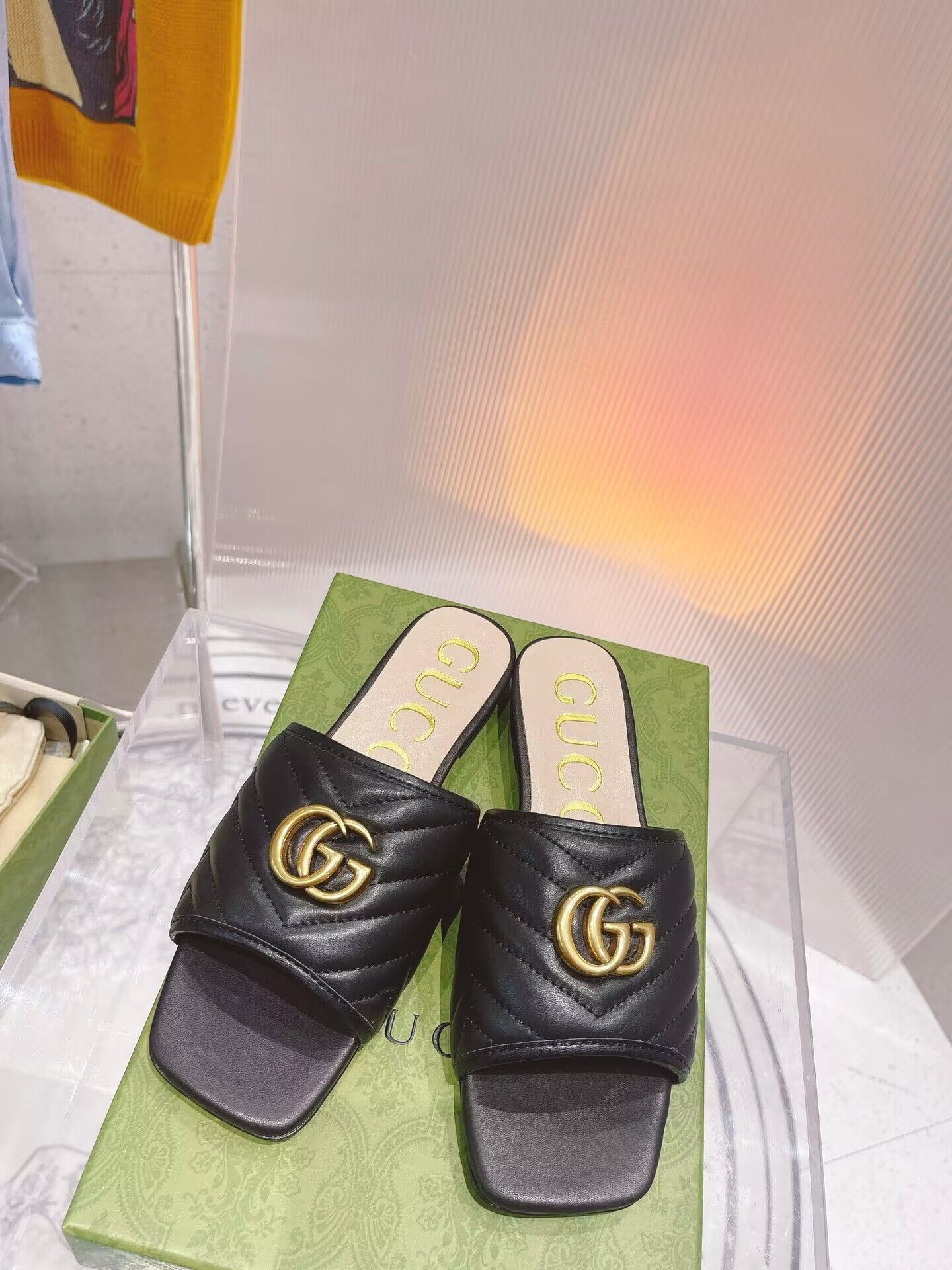 G*u*i slides