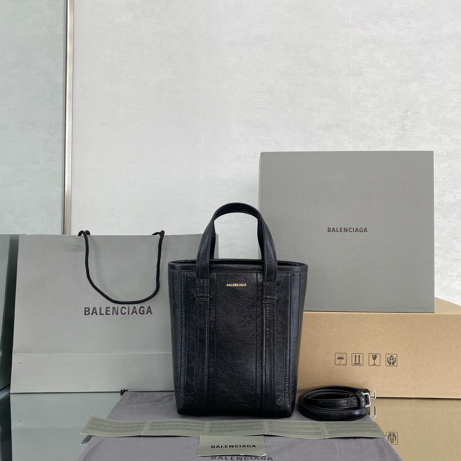 Ba*len*cia*ga͙ mini 21ss tote-19x9.5x35cm