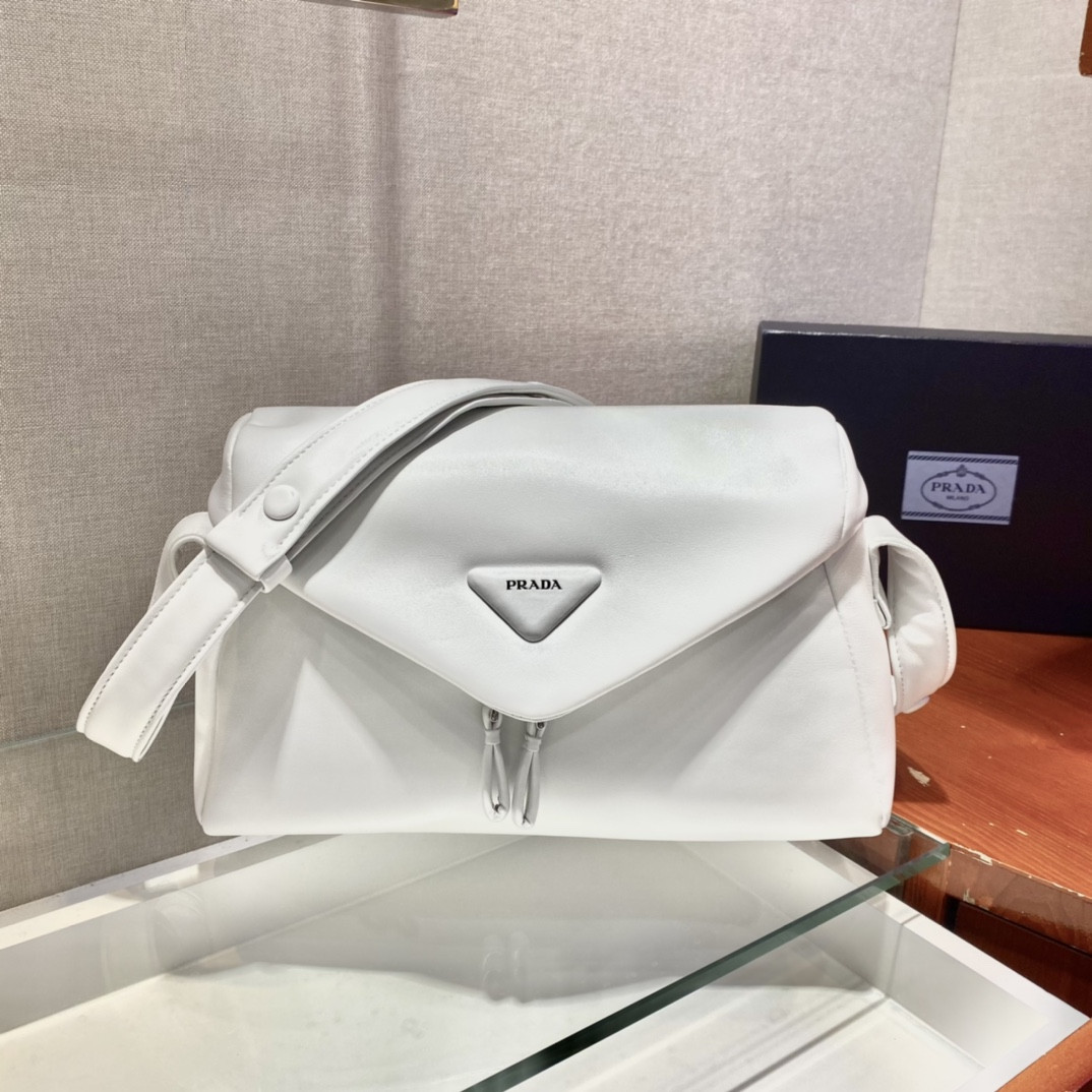 Pra*a lambskin shoulder bag-1bc165-32*21*12cm