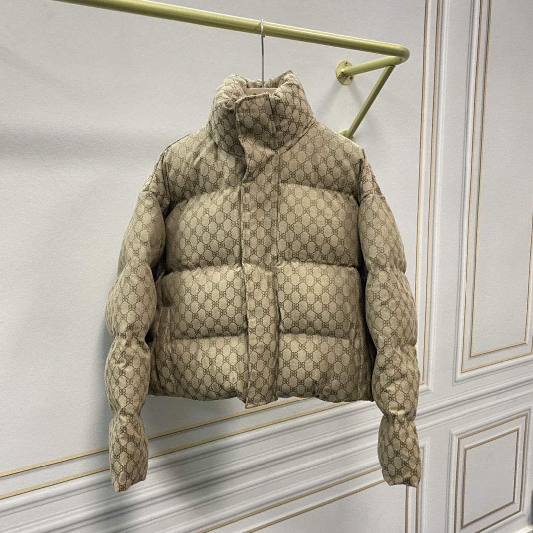 Balen*iaga Cotton