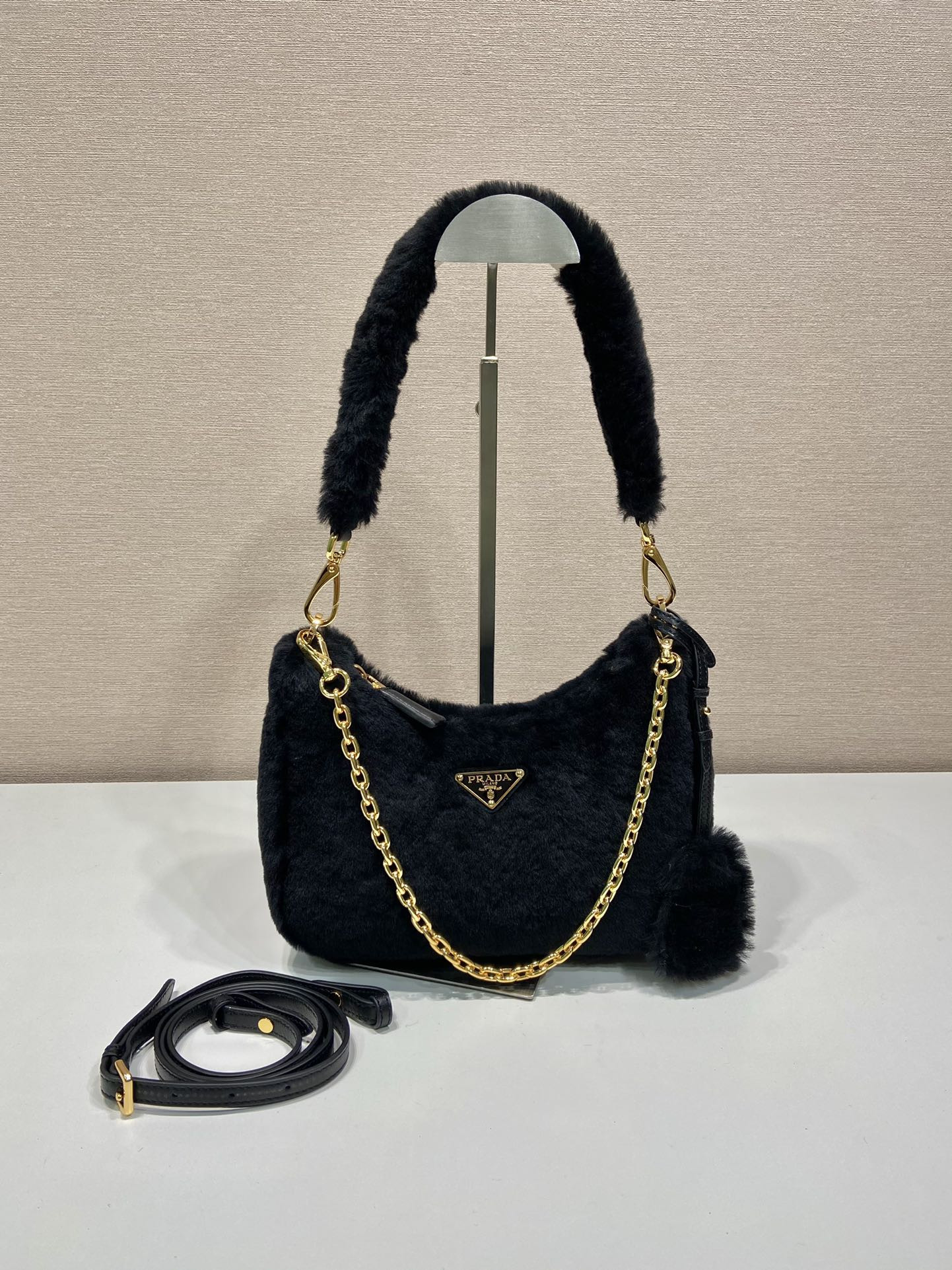 Pra*a system hobo bag-23*17*8cm