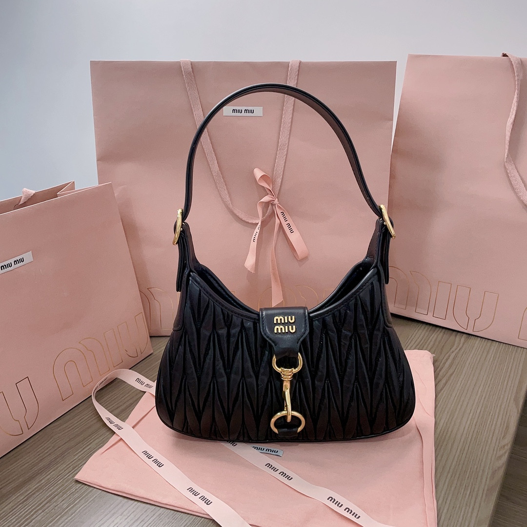 M*um*u hobo bag-29*15*4cm