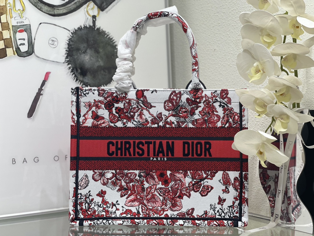 D*or small book tote-36.5cm