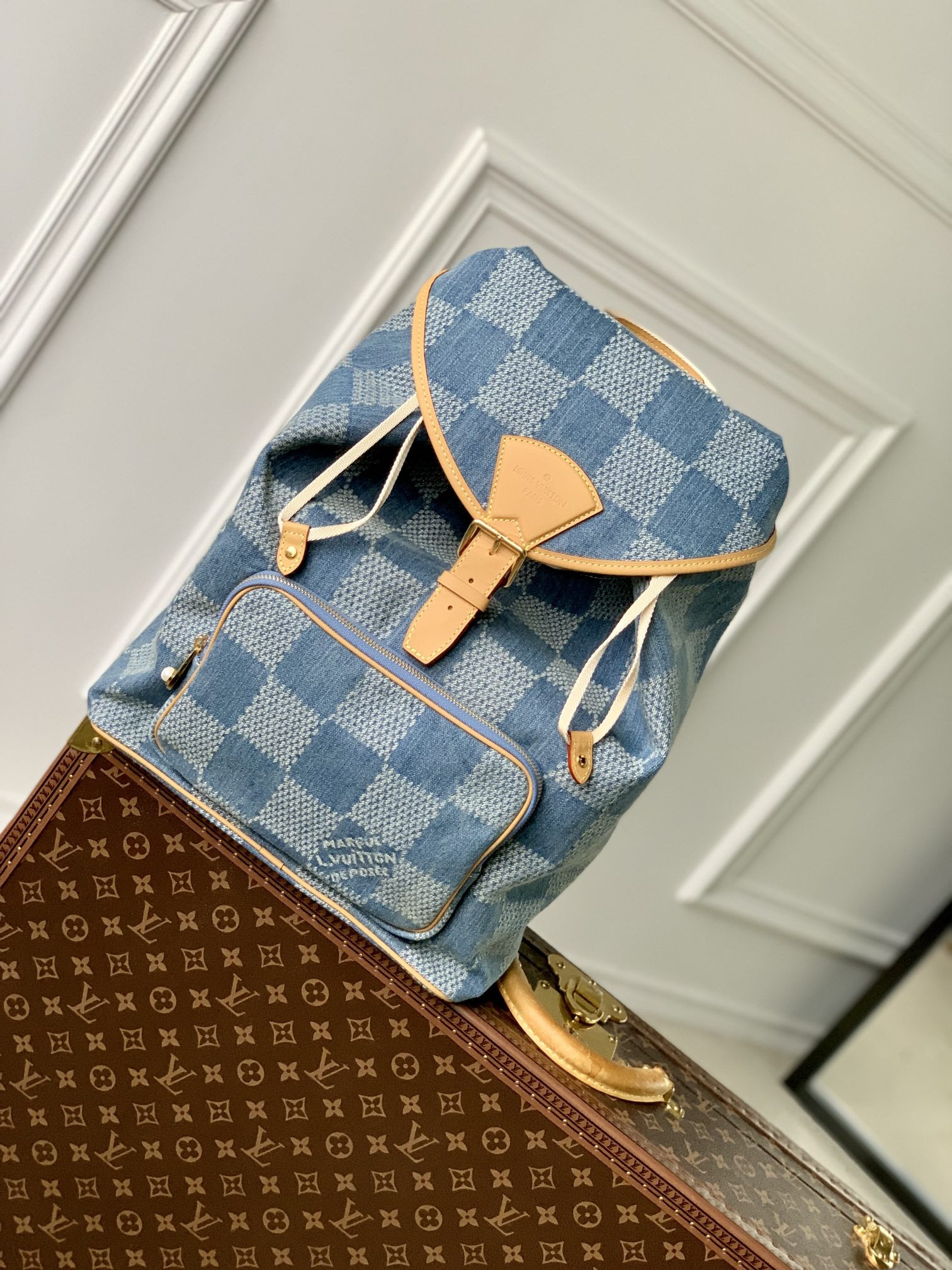 l0*is V*t0n montsouris backpack-32 x 40 x 19cm