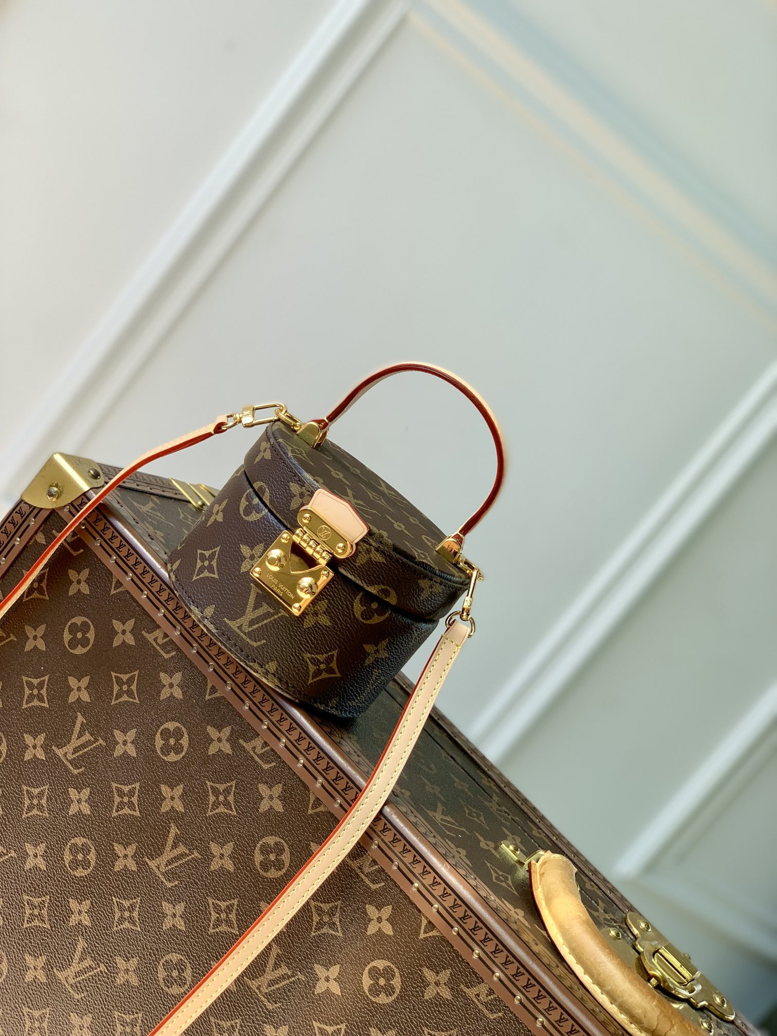 l0*is V*t0n scott bag-13.5 x 9 x 11.5cm