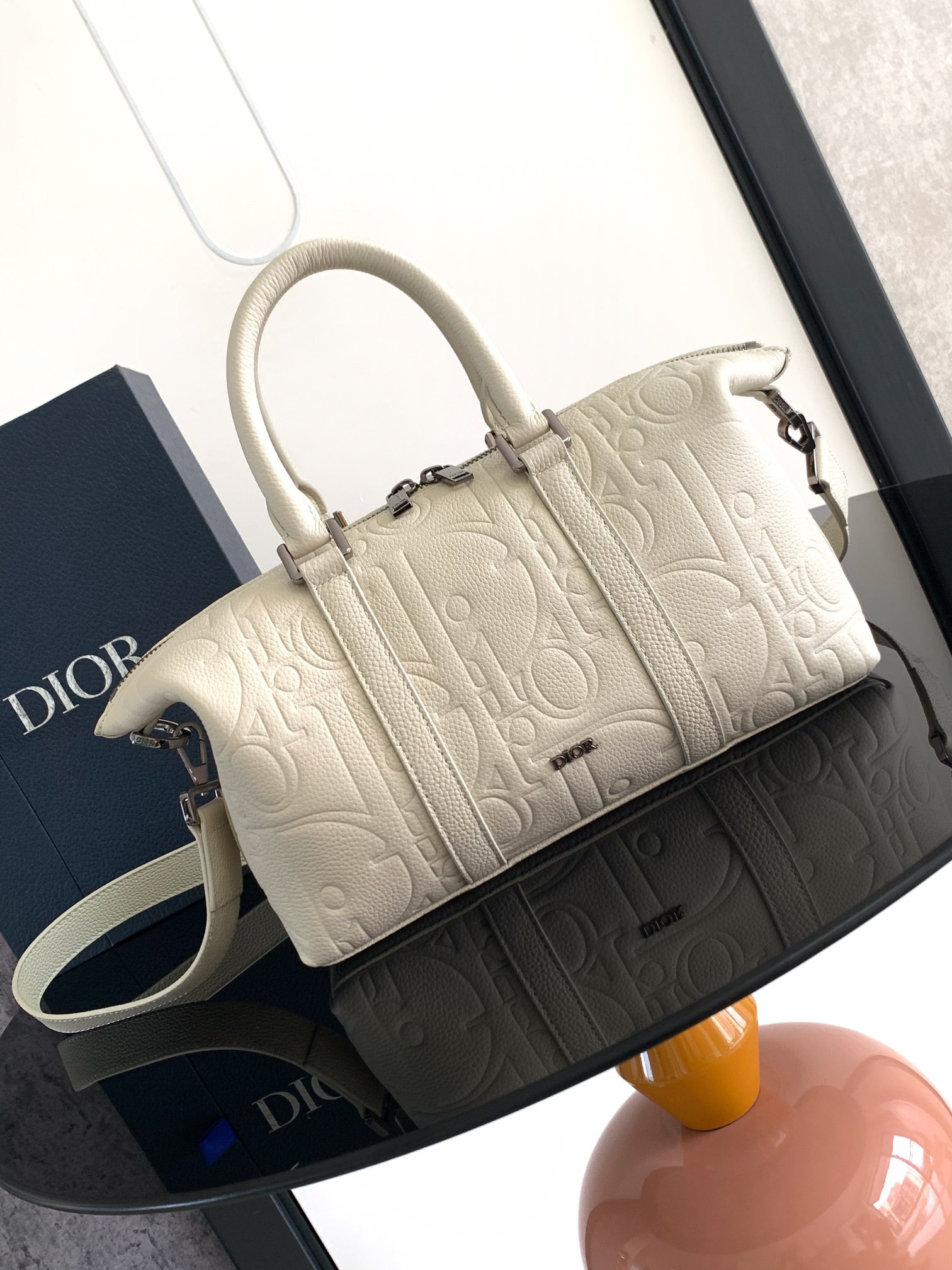 D*or weekender 25 handbags-31 x 18 x 12cm