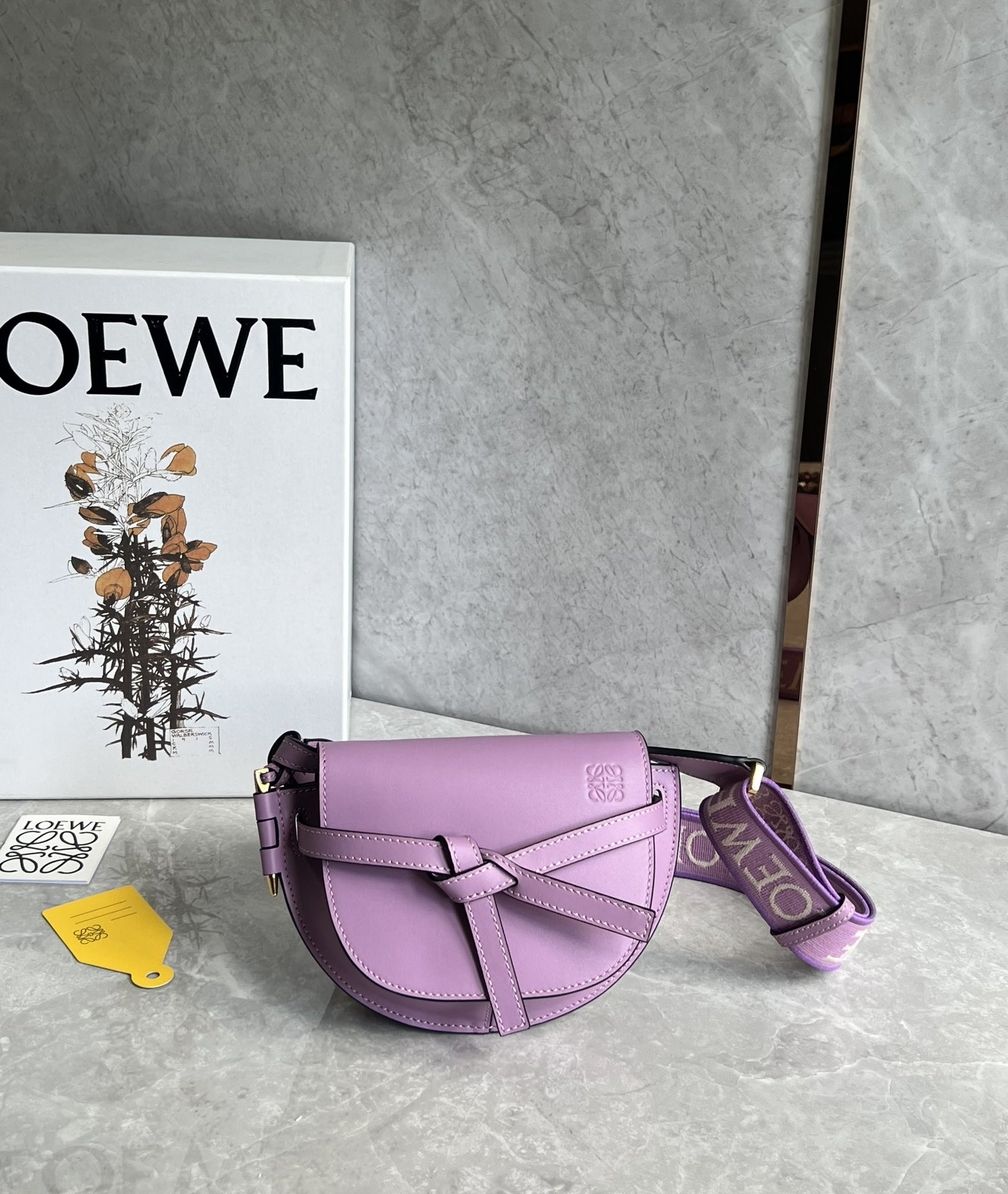 L0ew* mini puzzle gatedual bag-21*12.5*9cm