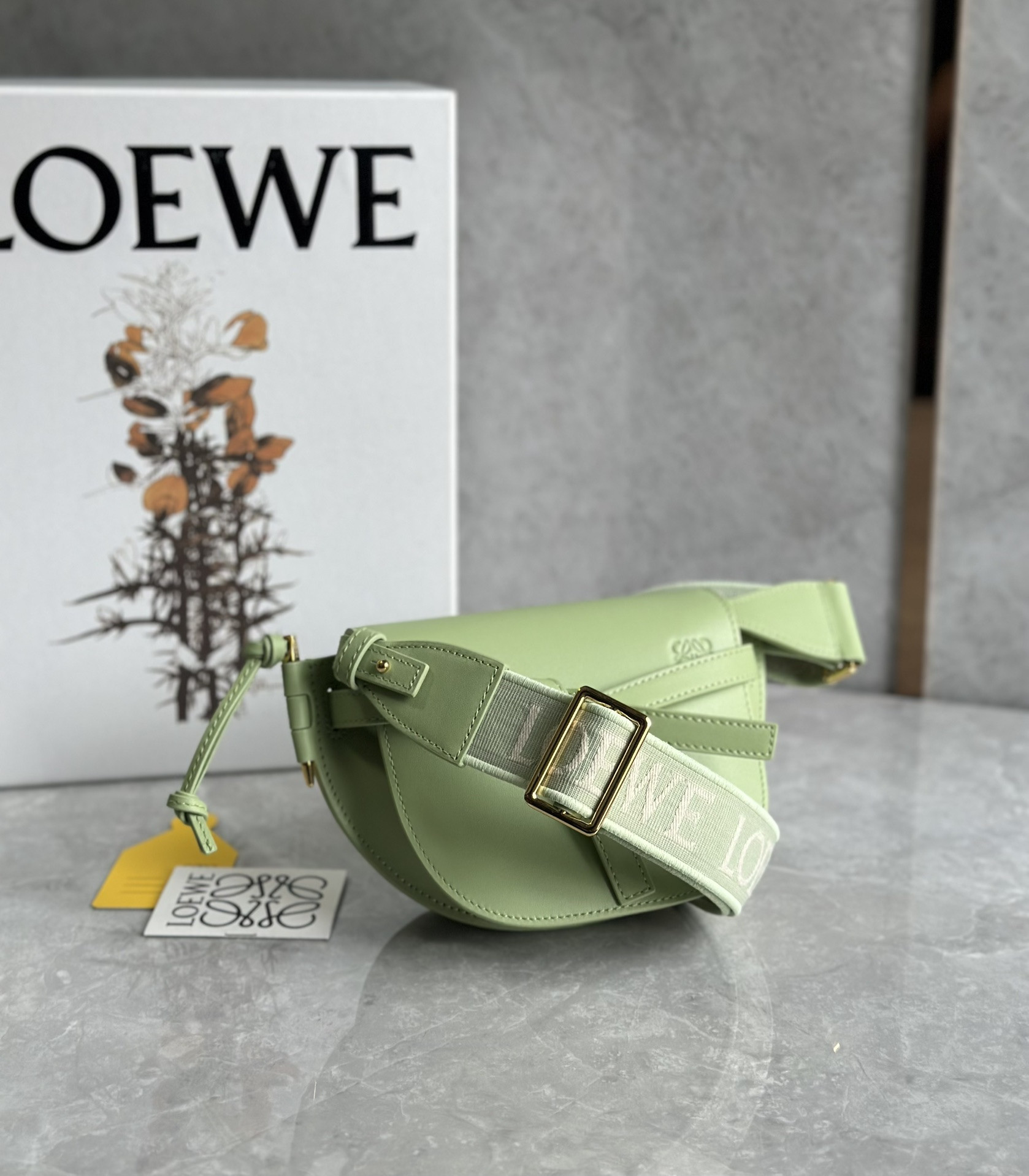 L0ew* mini puzzle gatedual bag-21*12.5*9cm