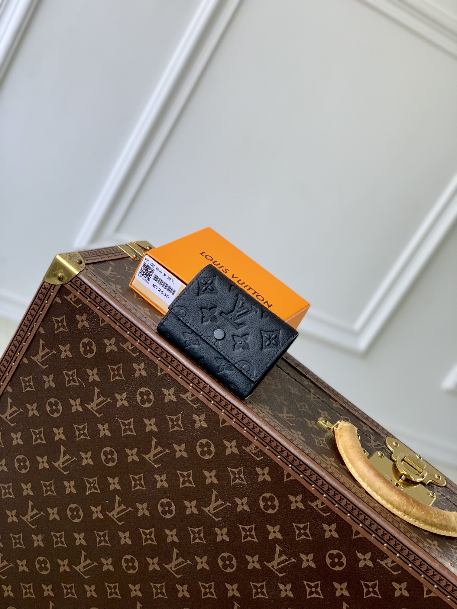 l0*is V*t0nvictor wallet-m12598-11.5 x 9 x 2.5cm