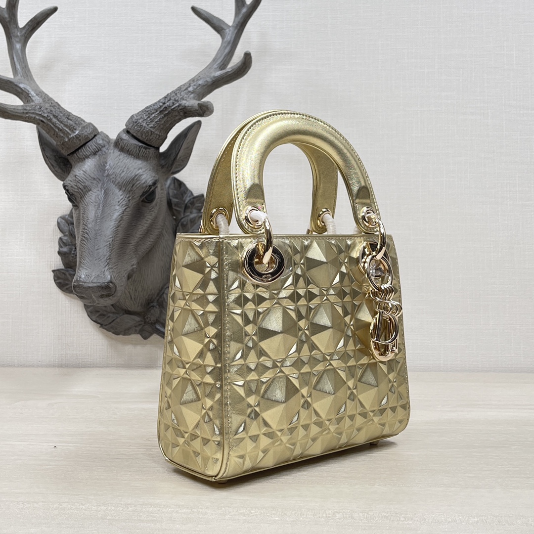 lady D*or-17*15*8cm