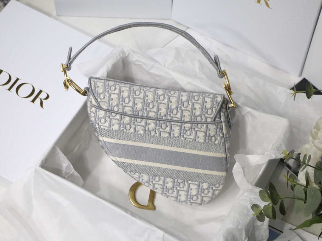 D*or saddle bag-25.5 x 20 x 6.5cm