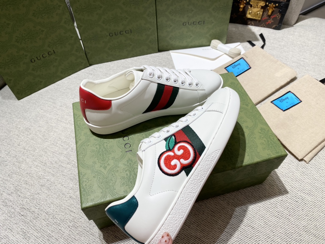 G*u*i sneakers