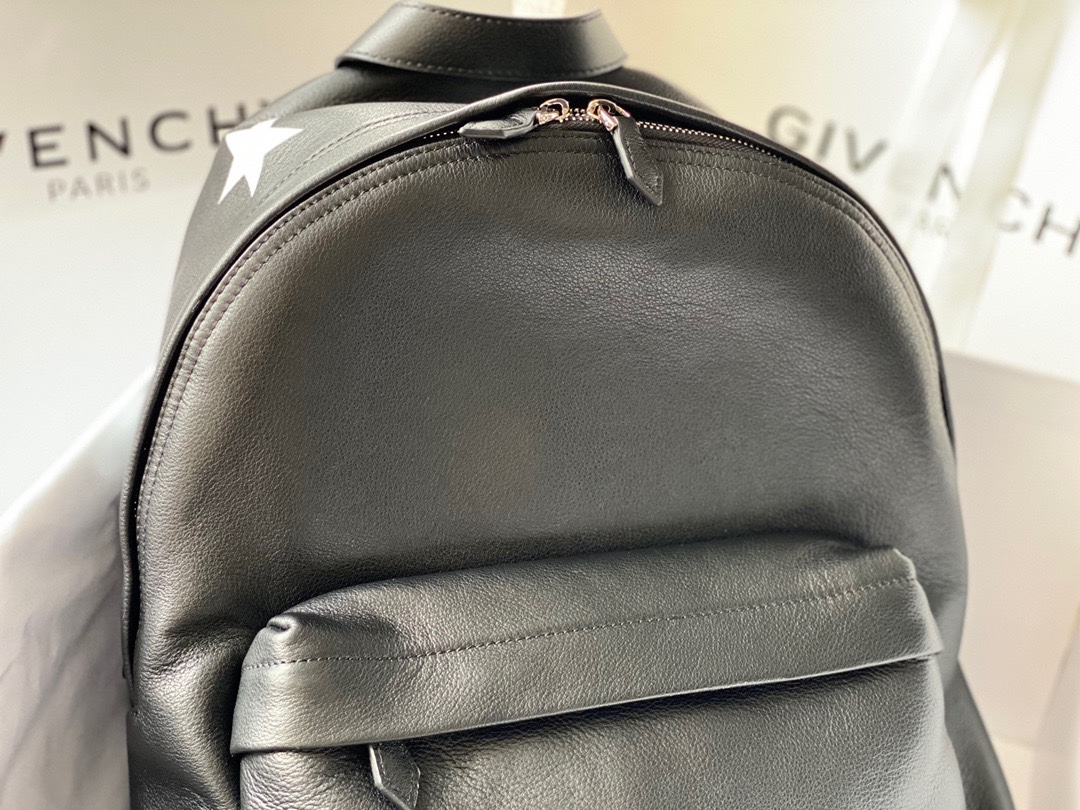 G1uenchy backpack-28x40x15cm