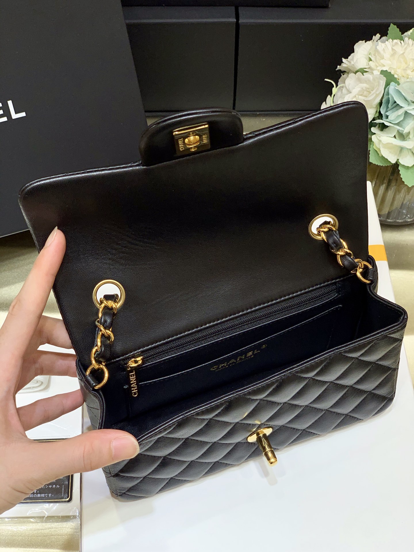 Ch@nel Flap Bag-Lambskin-Gold Hardware-20CM