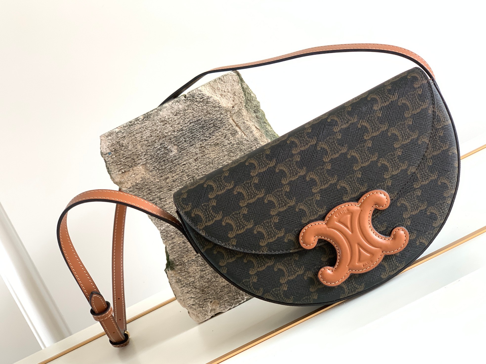 Ce**e besace triomphe bag-23*13.5**6cm